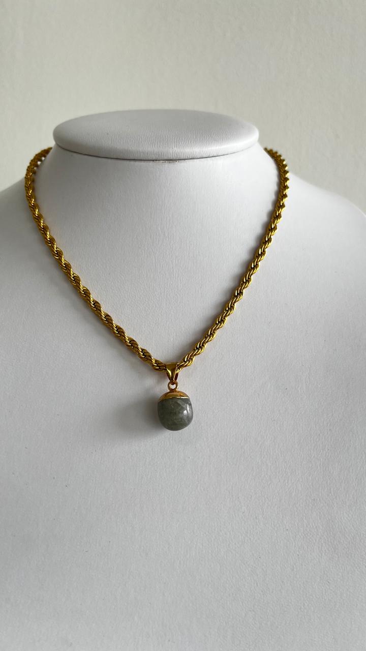Collar Ovaalo