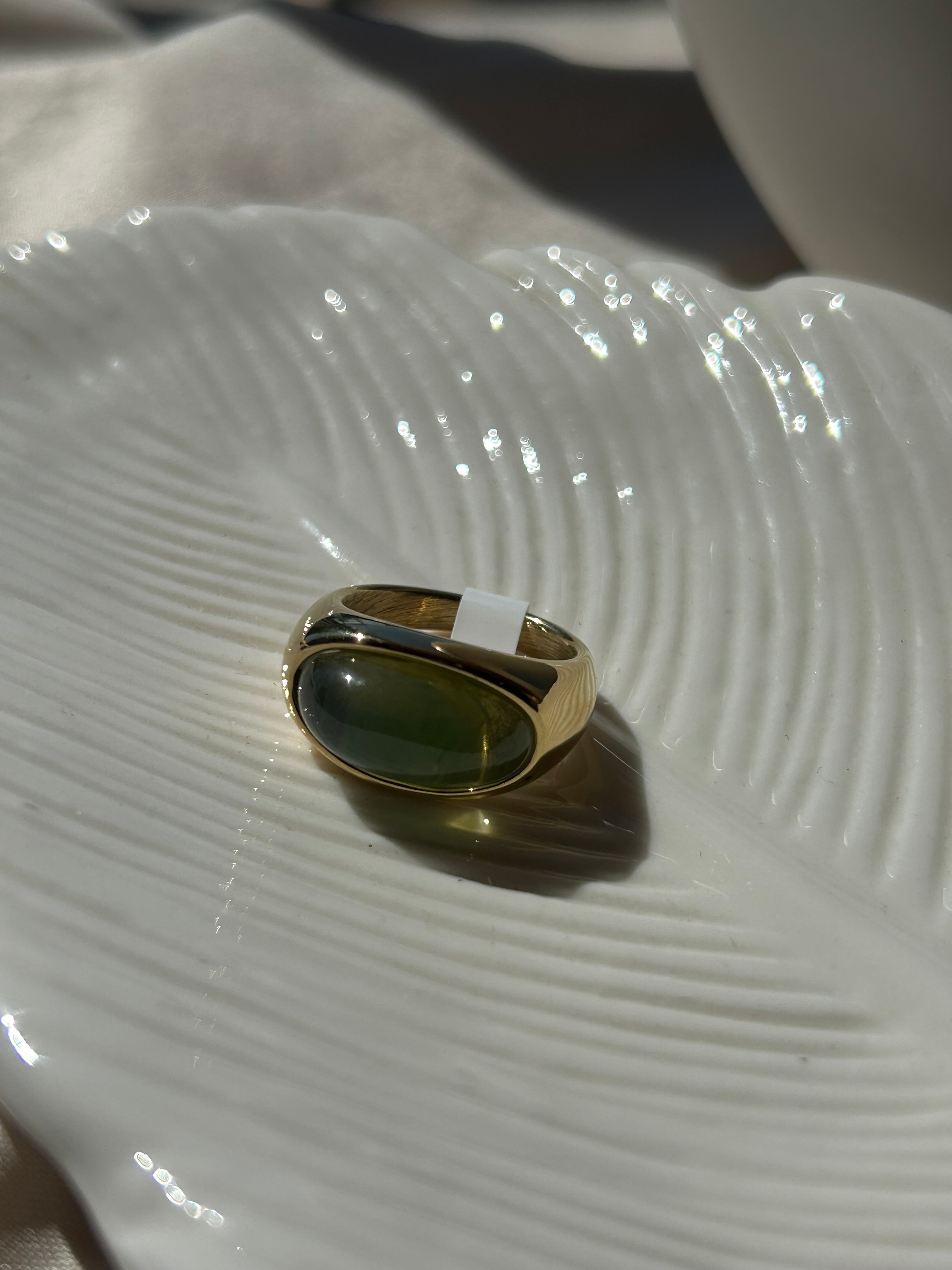 Anillo esmeralda